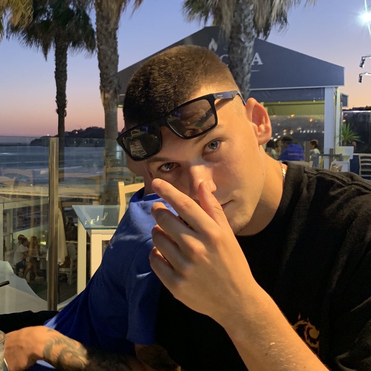 profil