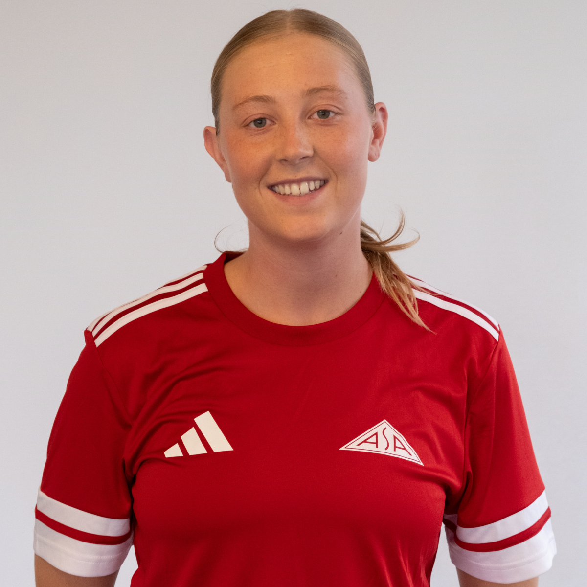 Nicoline Dam Schrøder